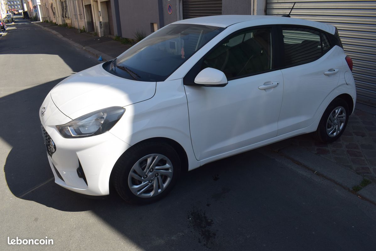 HYUNDAI I10 1.0i 67 ch (image 2)