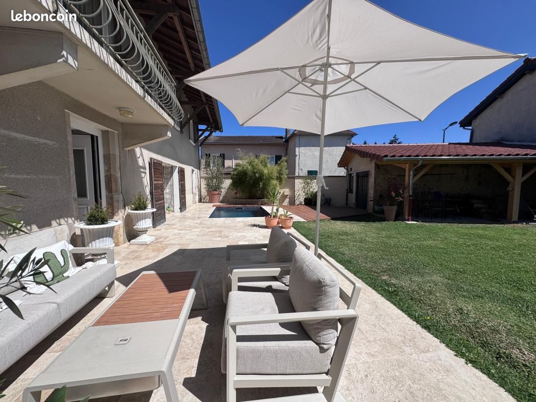 Maison 6 pièces 172 m² · à Chavanoz · 172 m² · 440 000 €