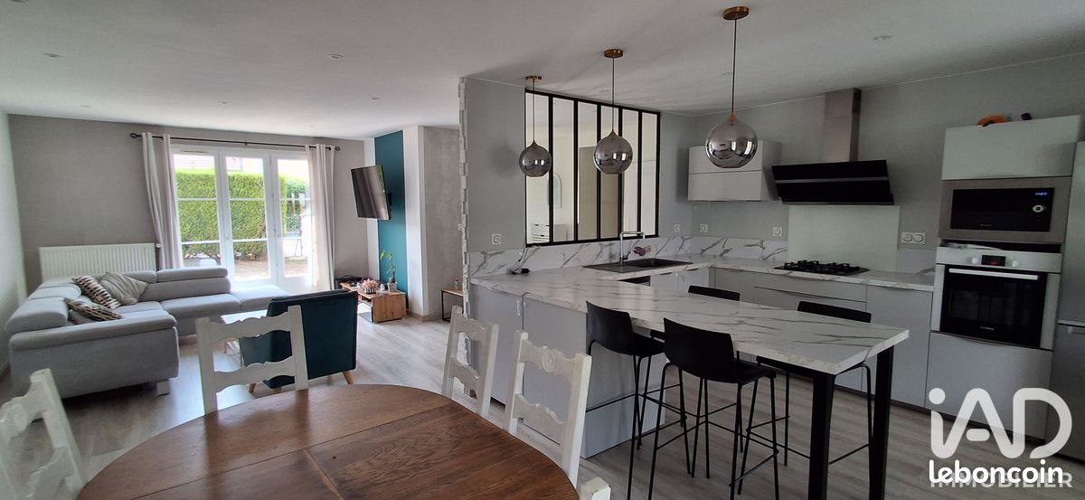 Maison 7 pièces 154 m² · à Chaumont · 154 m² · 1 290 €/mois