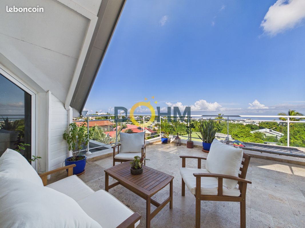 Appartement 4 pièces 101 m² · à Saint-Pierre · 101 m² · 369 600 €