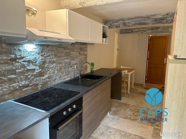 Immeuble 130 m² · à Carpentras · 130 m² · 228 000 €