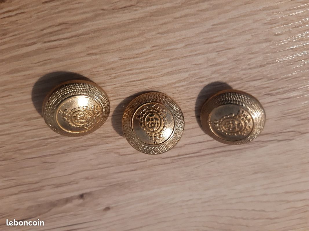 Lot de 3 Boutons de manchette ou autre couture (image 1)