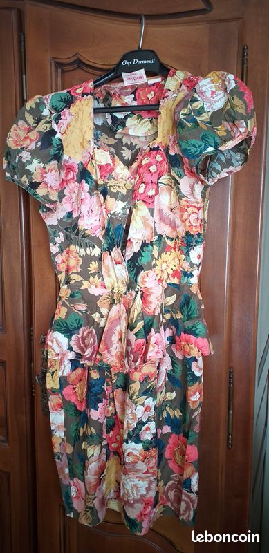 Robe mi longue à fleurs (image 1)