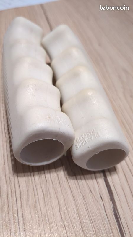6 POIGNÉES PLASTIQUE blanc laiton tiroirs portes meuble vintage Lg 9 cm JADO EUR 10,00 - FR