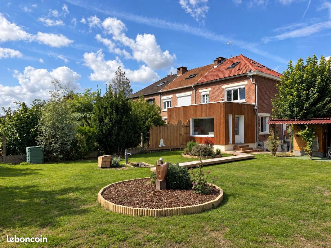Maison 5 pièces 128 m² · à Saint-André-lez-Lille · 128 m² · 599 000 €