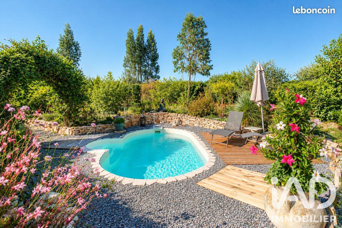 Maison 5 pièces 102 m² · à Hélette · 102 m² · 395 000 €