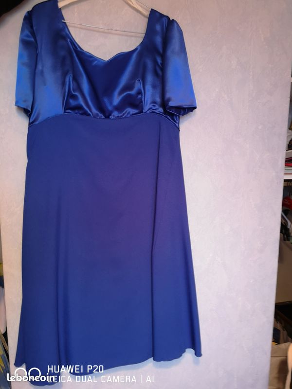 Robe (image 3)