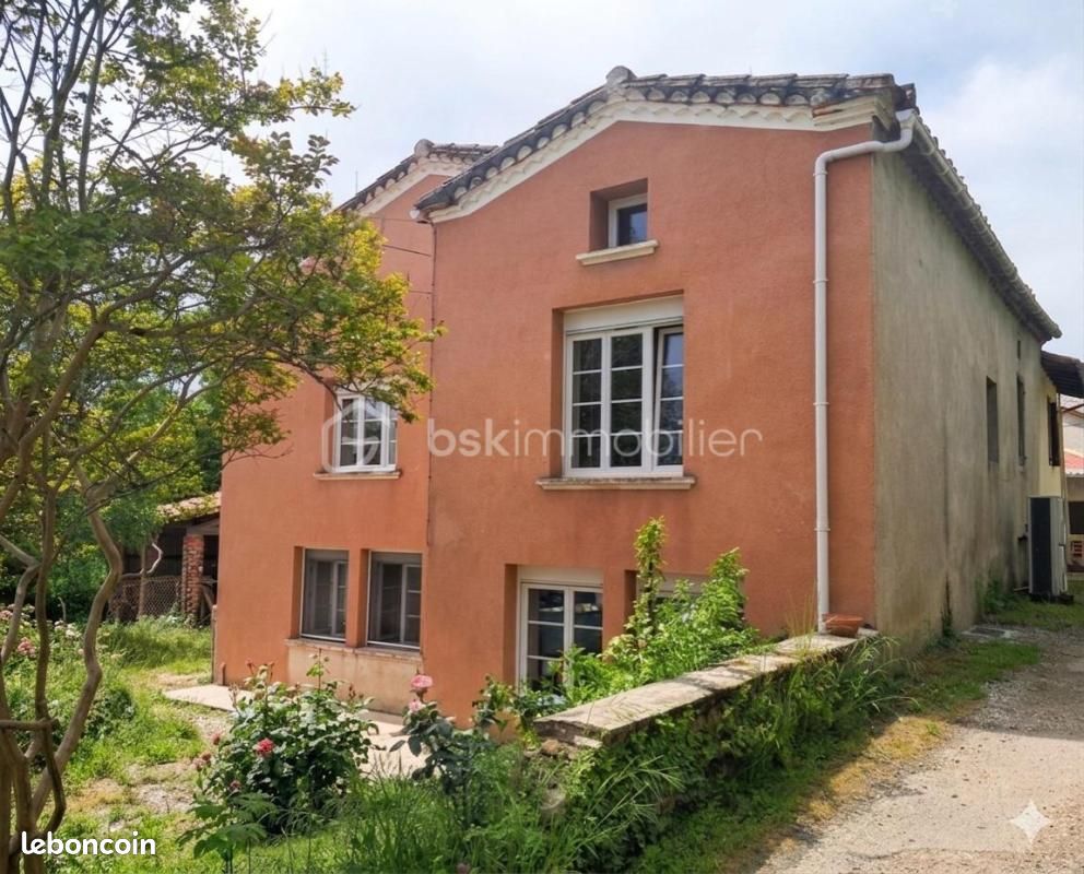 Maison 8 pièces 218 m² · à Baulou · 218 m² · 270 000 €