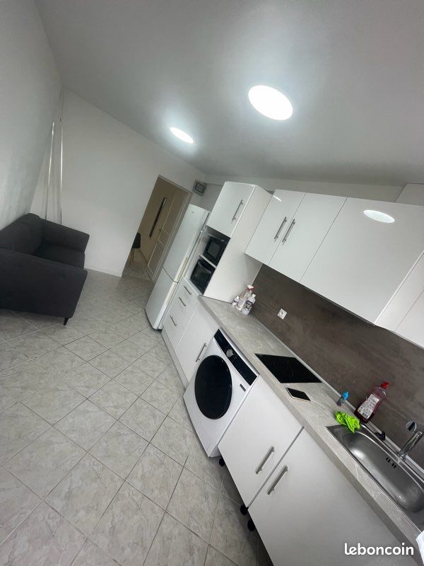 Appartement 2 pièces 28 m² · à Marseille · 28 m² · 750 €/mois