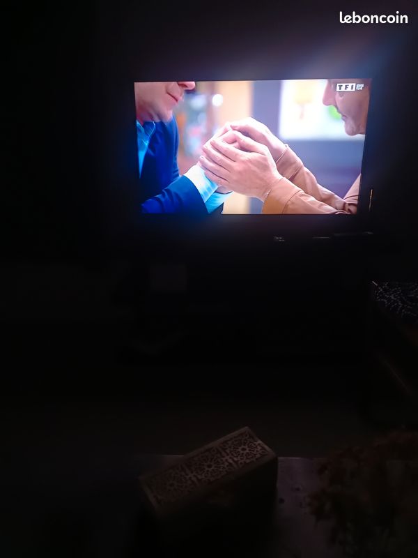 Téléviseur grand écran led (image 1)
