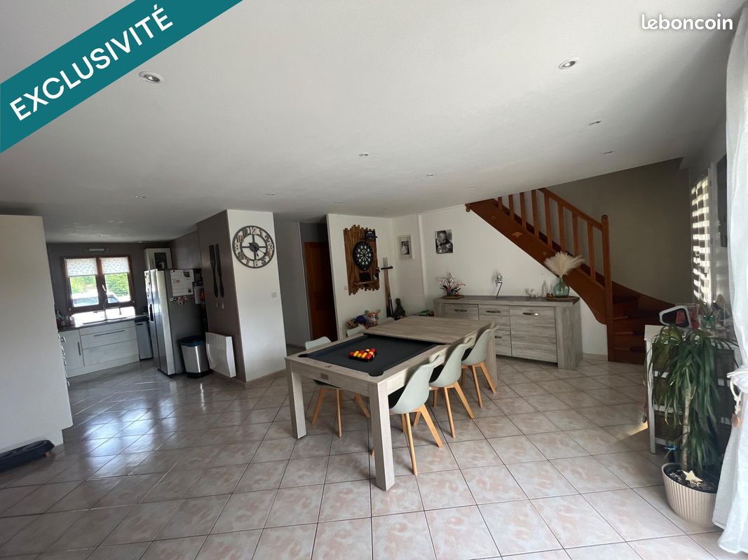 Maison 6 pièces 129 m² · à La Neuville-Roy · 129 m² · 251 000 €