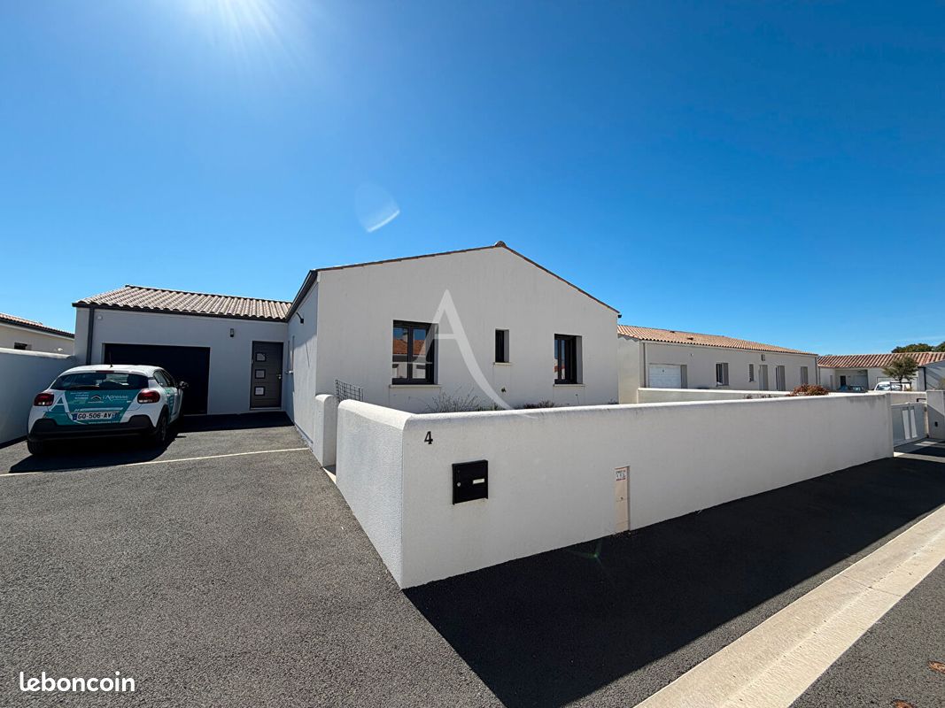 Maison 4 pièces 121 m² · à Port-des-Barques · 121 m² · 329 000 €