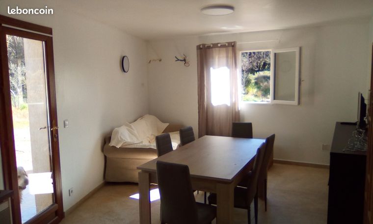 Studio Appartement 43 m2 meublé avec petit jardin