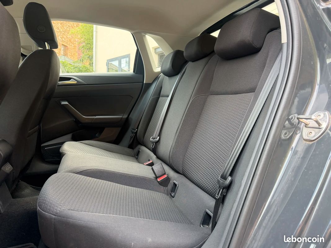 Volkswagen POLO VI Confortline Business / Apple CarPlay / Régulateur de vitesse (image 14)