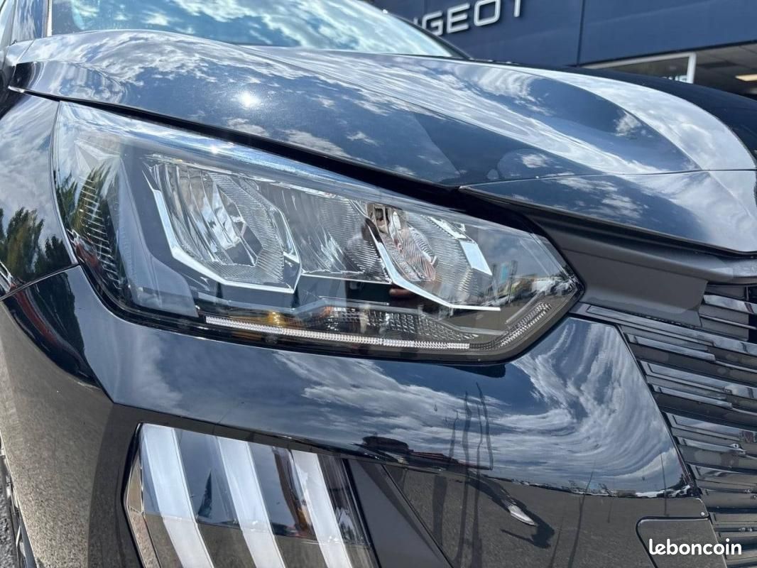 Peugeot 208 Hybrid 110 ch e-DCS6 - Edition (image 16)