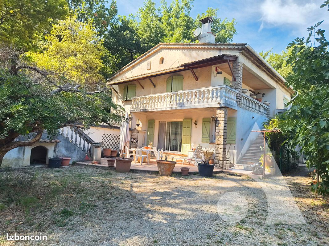 Maison 6 pièces 156 m² · au Luc · 156 m² · 290 000 €