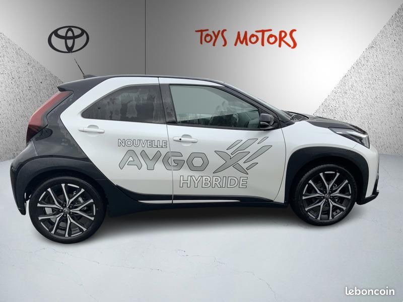 Toyota aygo x Hybride 116h GR Sport CROSSOVER SP (image 6)