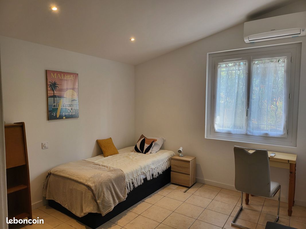 Appartement 1 pièce 27 m² · à Carcassonne · 27 m² · 480 €