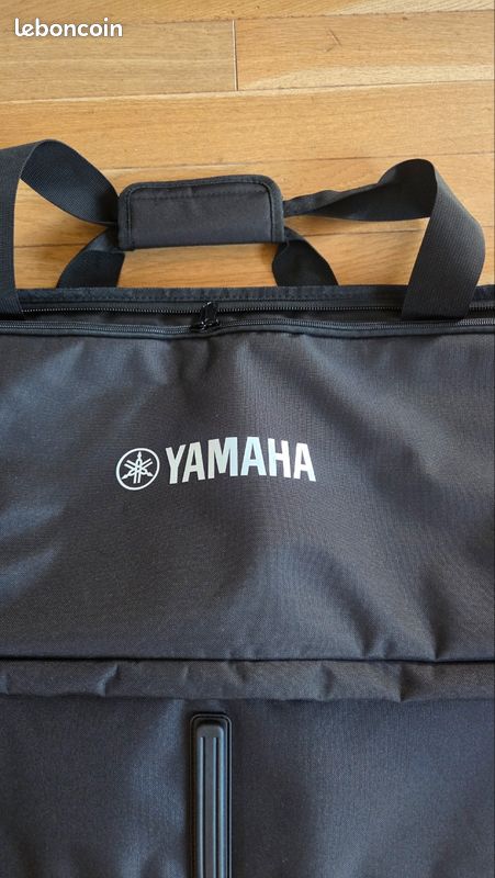 Piano Yamaha p45 + stand et housse (image 6)