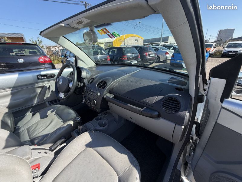Volkswagen BEETLE CAB 2.0 115CH CARAT (image 17)
