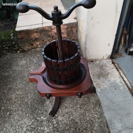 Pressoir jus de fruits vintage - France Pressoir jus de fruits vintage - France