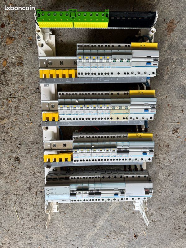 Tableau électrique (image 1)