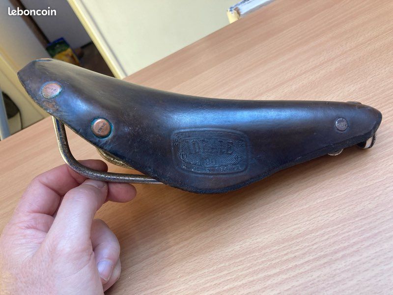 Selle Vélo Cuir IDEALE – Randonneuse – Ancienne – Garantie D7