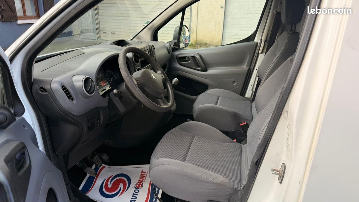 Peugeot Partner utilitaire (image 5)