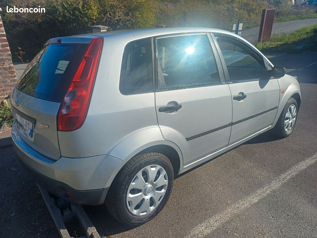 Ford fiesta 1.4 tdci (image 3)