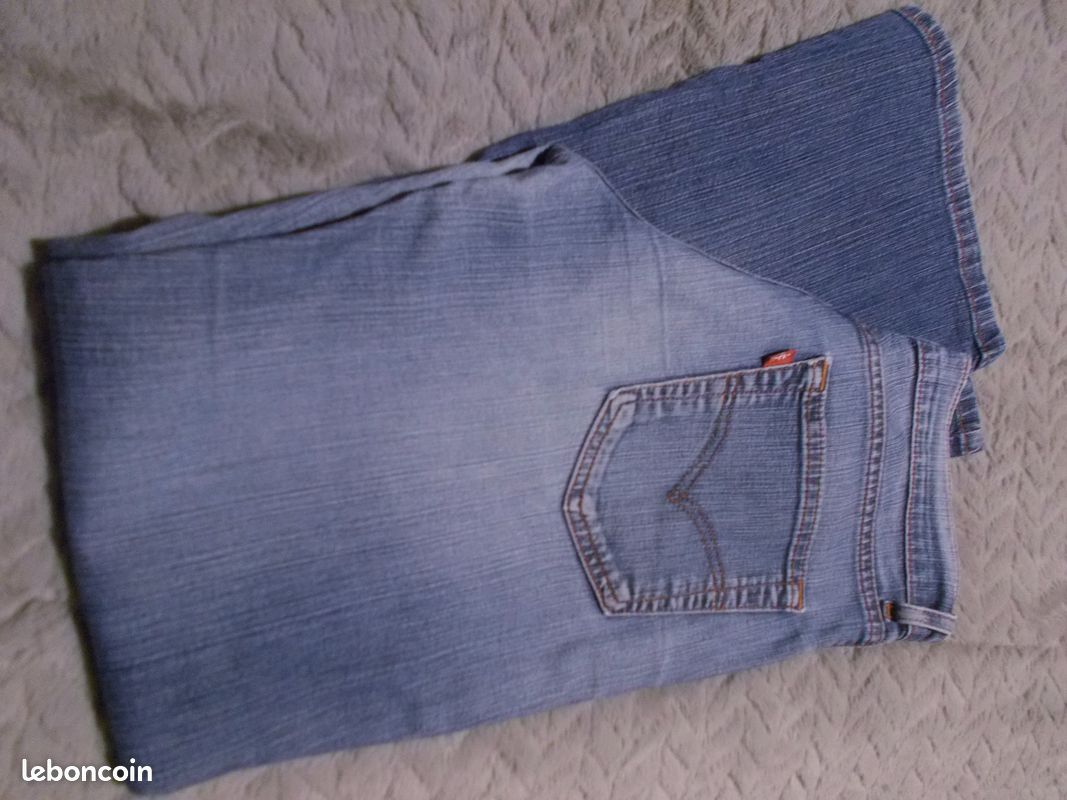 Jean LEVI'S W30 L32 T40 port inclus 12 (image 1)