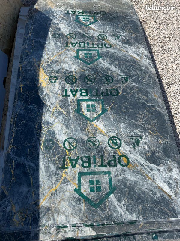Plaque pvc murale (image 1)