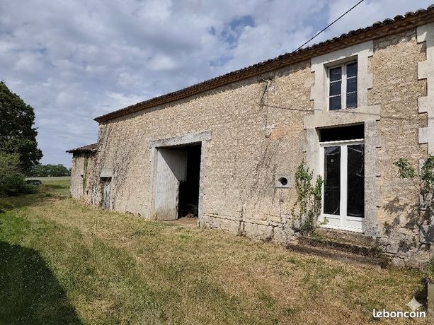 Grange 1 pièce 223 m²