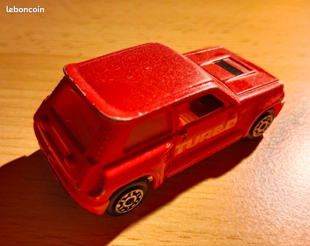 Voiture Miniature Majorette Renault 5 Turbo Rouge Orange - Échelle 1:53 - Modèle Collection