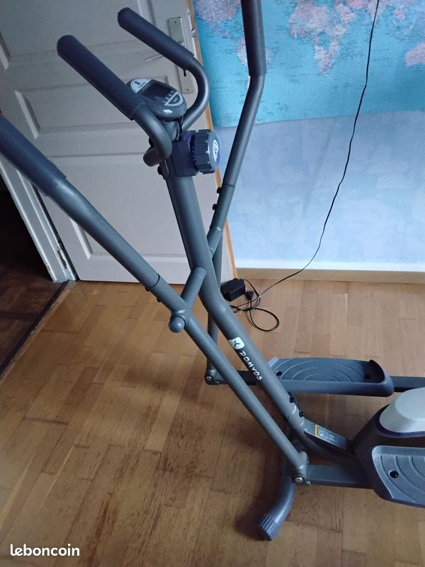 Beau velo elliptique decathlon Domyos VE 130 (image 1)