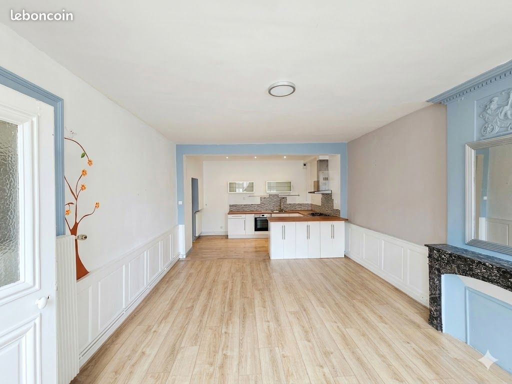 Appartement 5 pièces 126 m² · à Saint-Nicolas-de-Port · 126 m² · 880 €/mois