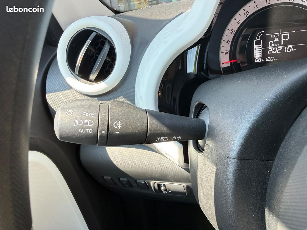 RENAULT TWINGO E-Tech Electrique Achat intégral III BERLINE Zen PHASE 2 (image 11)