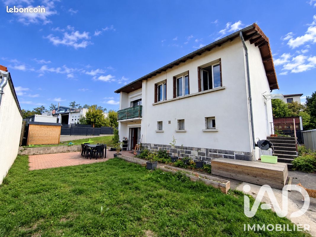 Maison 6 pièces 133 m² · à Pont-du-Château · 133 m² · 259 000 €