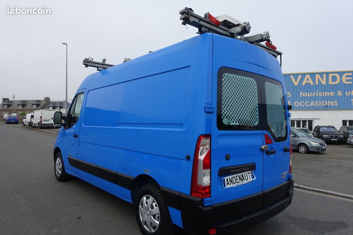 9990 ht renault master l2h2 confort 2.3 dci 100ch atelier - 158876 km (image 4)