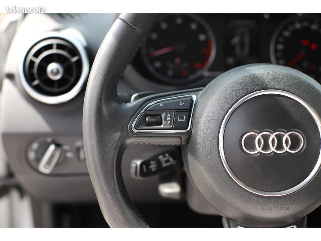 AUDI A1 1.4 TFSI - 122 - BV S-tronic - Start/Stop BERLINE Attraction PHASE 1 (image 25)