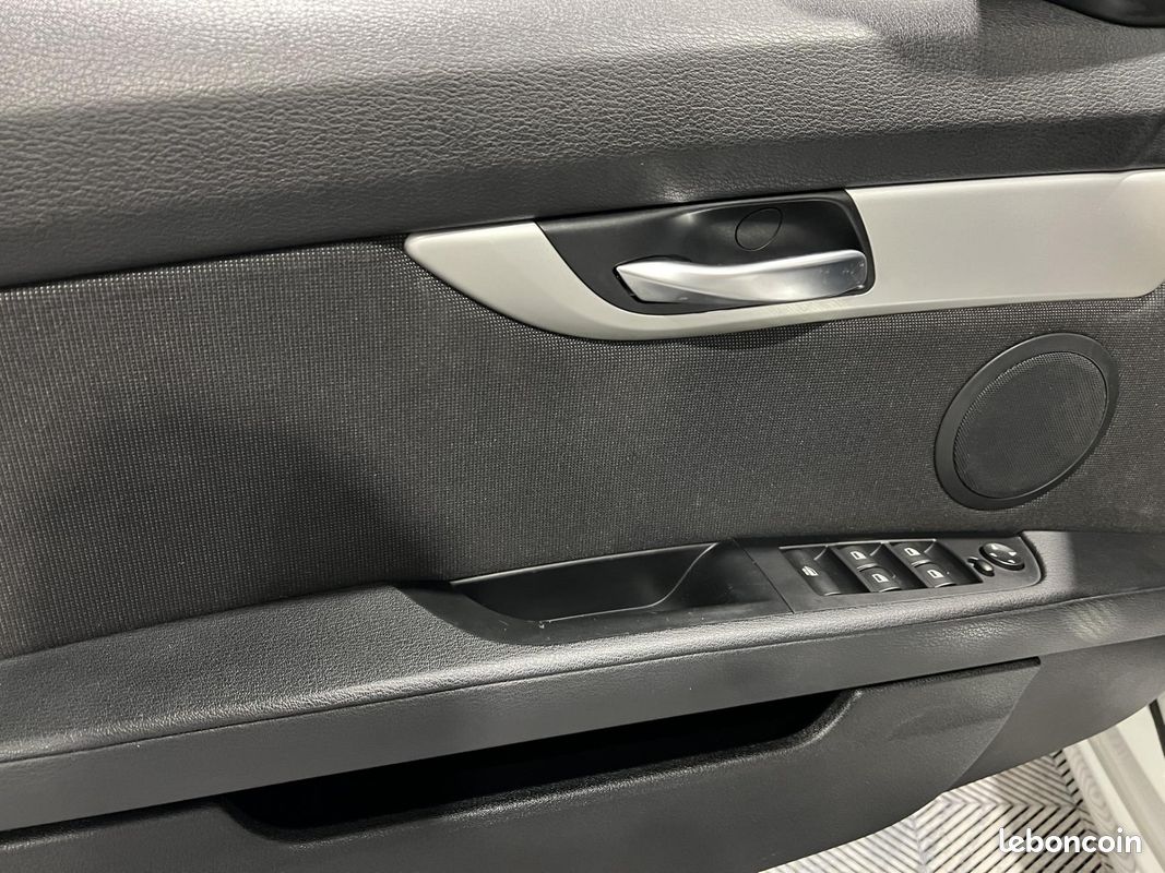 BMW Z4 sDrive 18i 156ch E89 LCI Lounge (image 25)