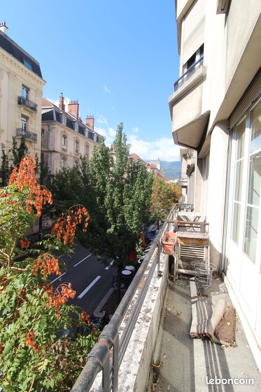 Appartement 3 pièces 81 m² · à Grenoble · 81 m² · 210 000 €