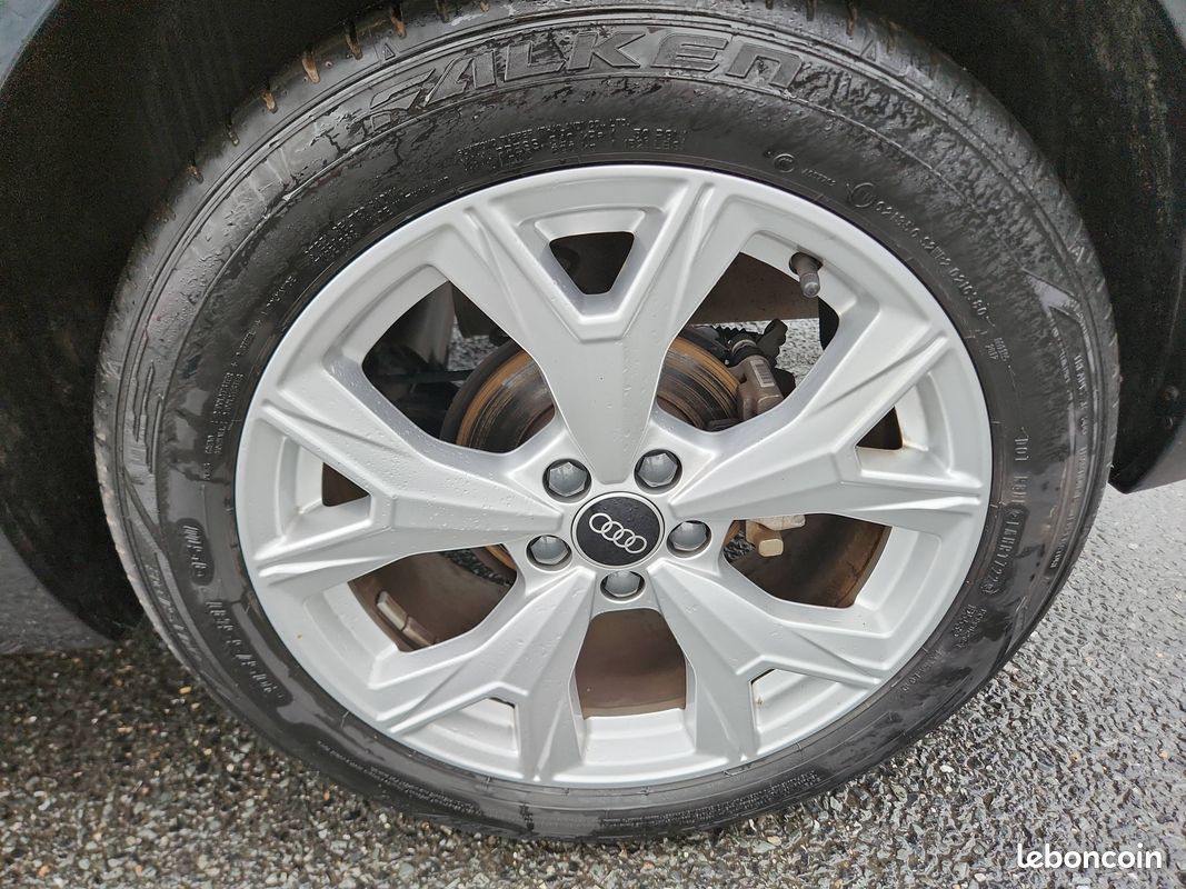 AUDI A1 Allstreet 30 TFSI 110 ch S tronic 7 Design (image 10)