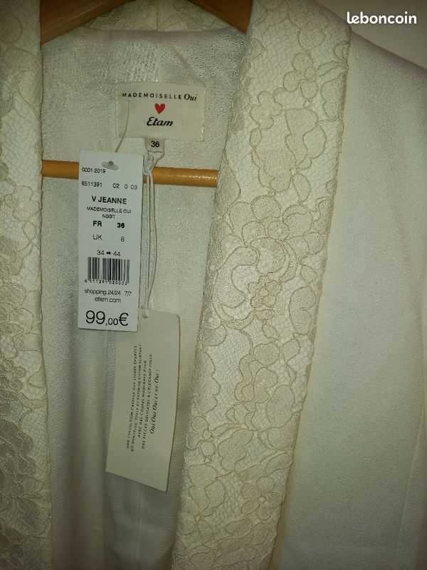 đprix d'origine :99 euros. Blazer etam tulle et dentelle. Neuf jamais portĂ© (image 5)