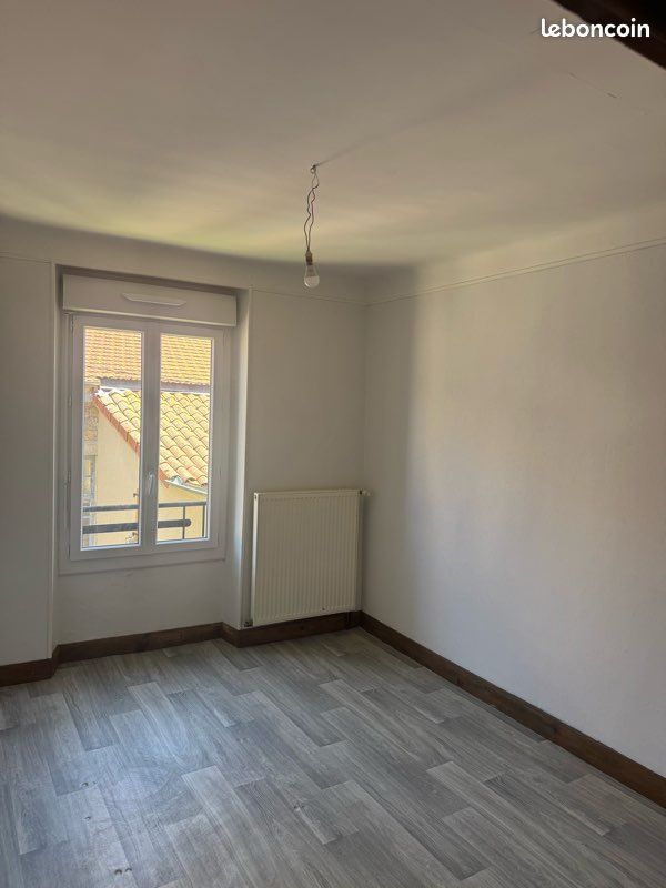 Appartement 3 pièces 68 m² · à Langogne · 68 m² · 425 €