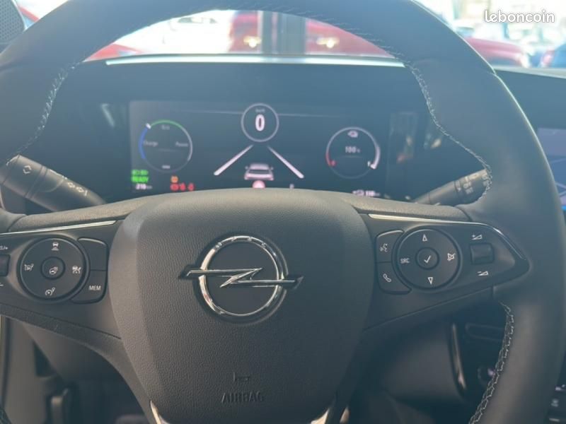 Opel Mokka Electric 136ch Ultimate (image 9)