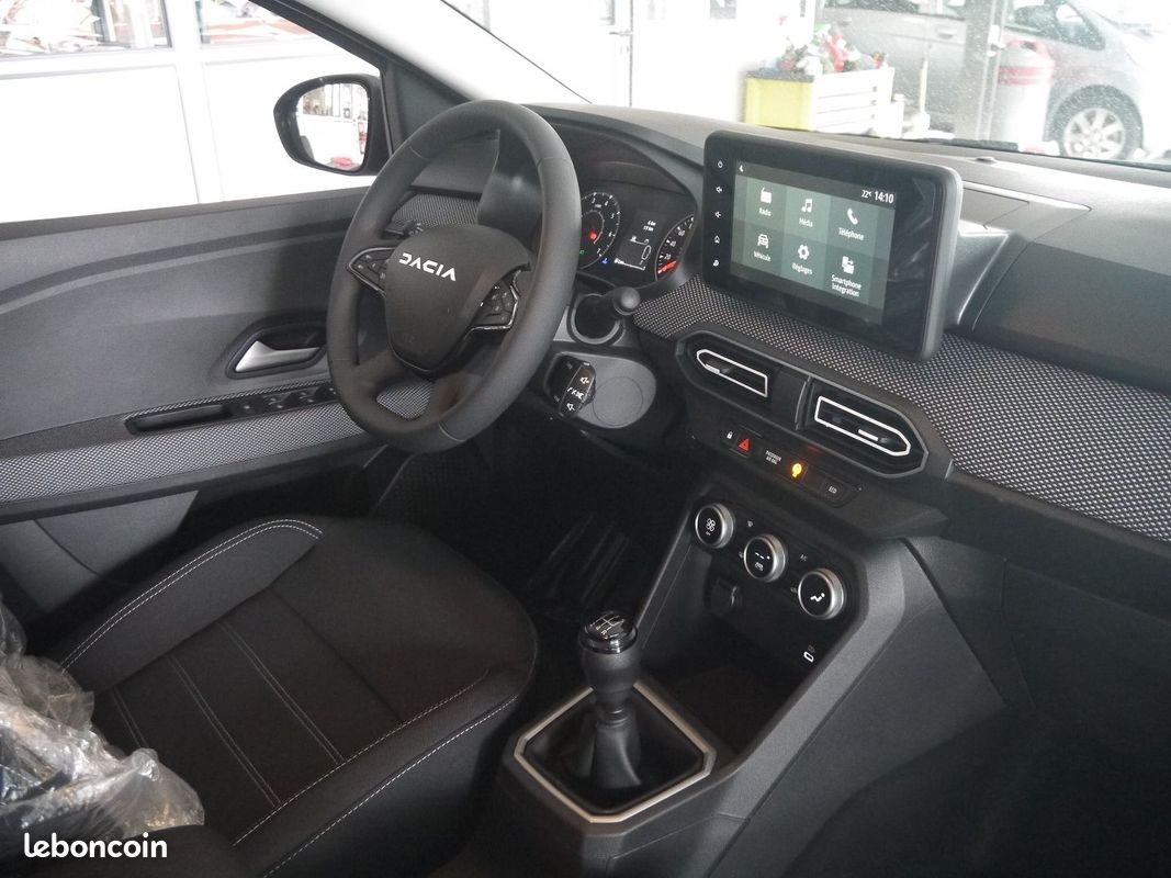Dacia LOGAN EXPRESSION 1.0 100CV POUR ALGERIE UNIQUEMENT (image 8)