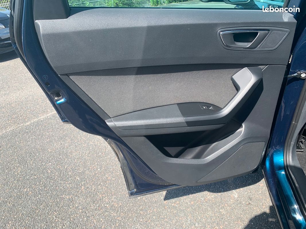 Seat Ateca 150 ch | Xcellence | Apple car Play Android Auto | Caméra de recul | Coffre électrique (image 26)