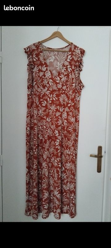 Robe marron et blanche armand thiery 46 (image 1)