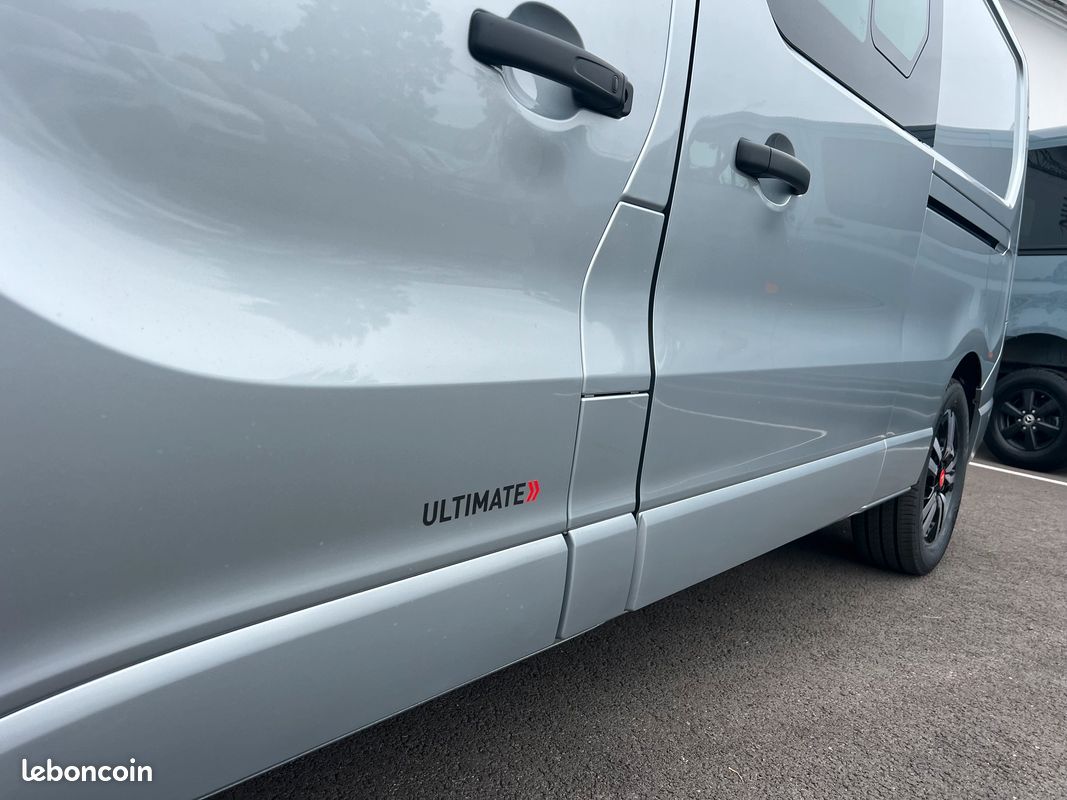 40950 ht Trafic ULTIMATE 5 places L2H1 3T 170 cv BVA9 Exclusive + Options (image 12)