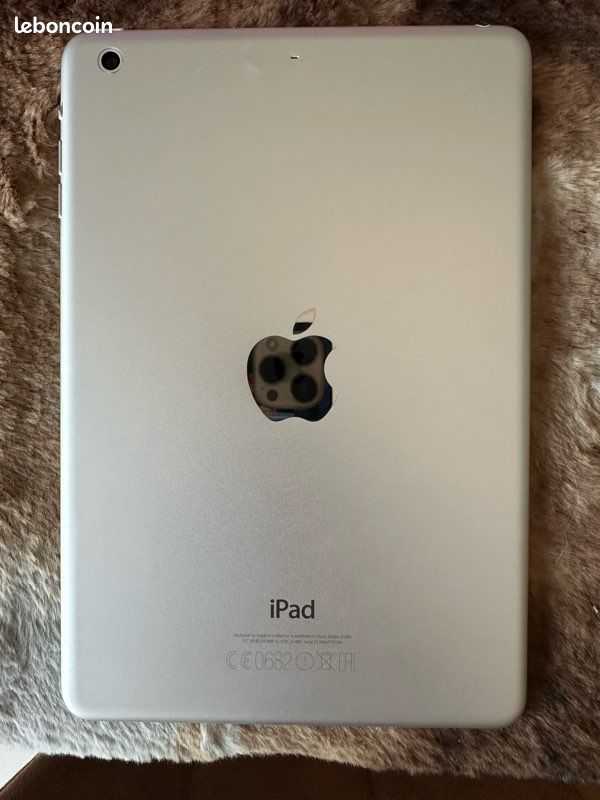 IPhone 13 64g avec son iPad mini 2 (image 3)